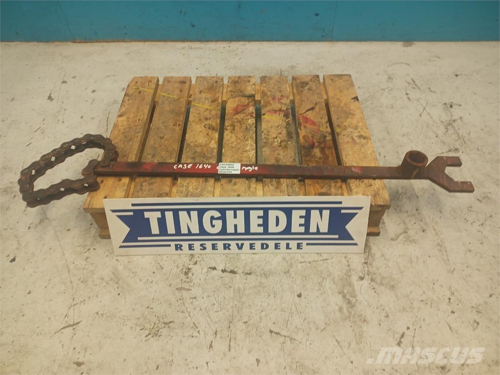 CASE 1640 Kombájn tartozékok