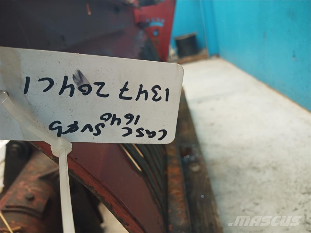 CASE 1640 Kombájn tartozékok