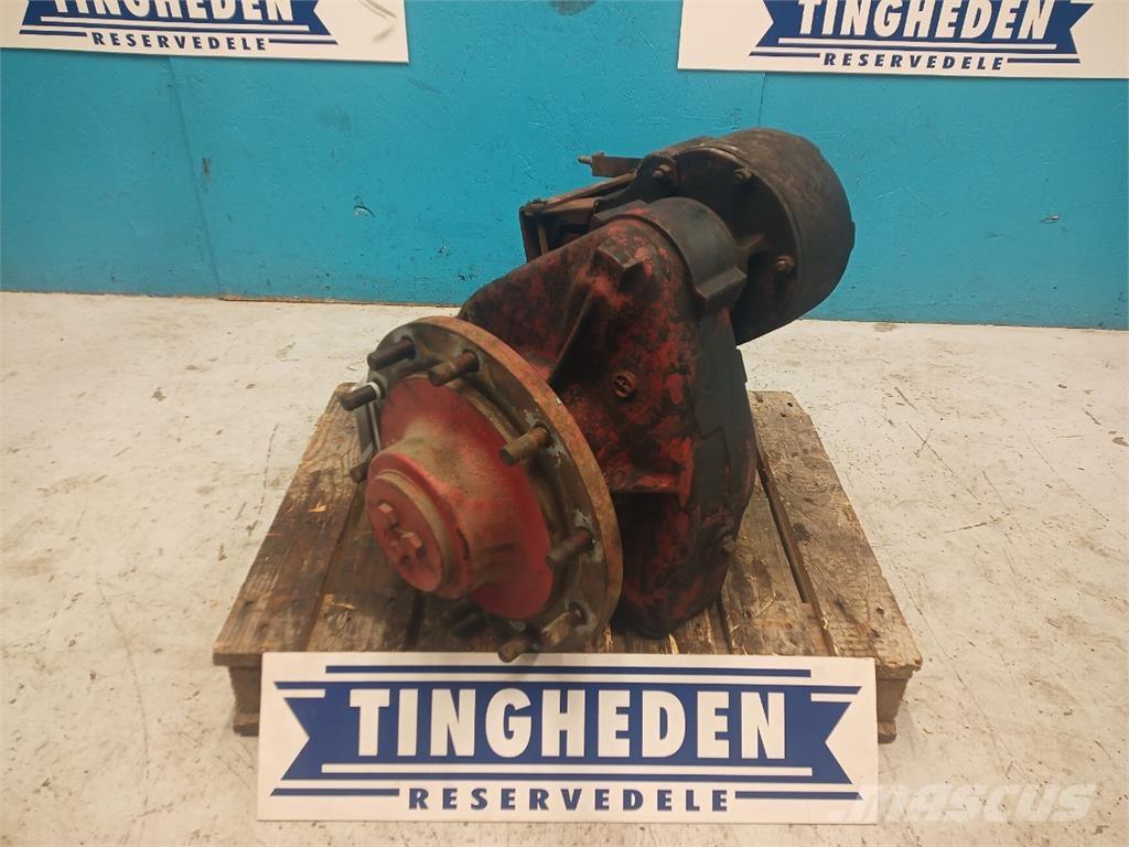 CASE 1640 Kombájn tartozékok