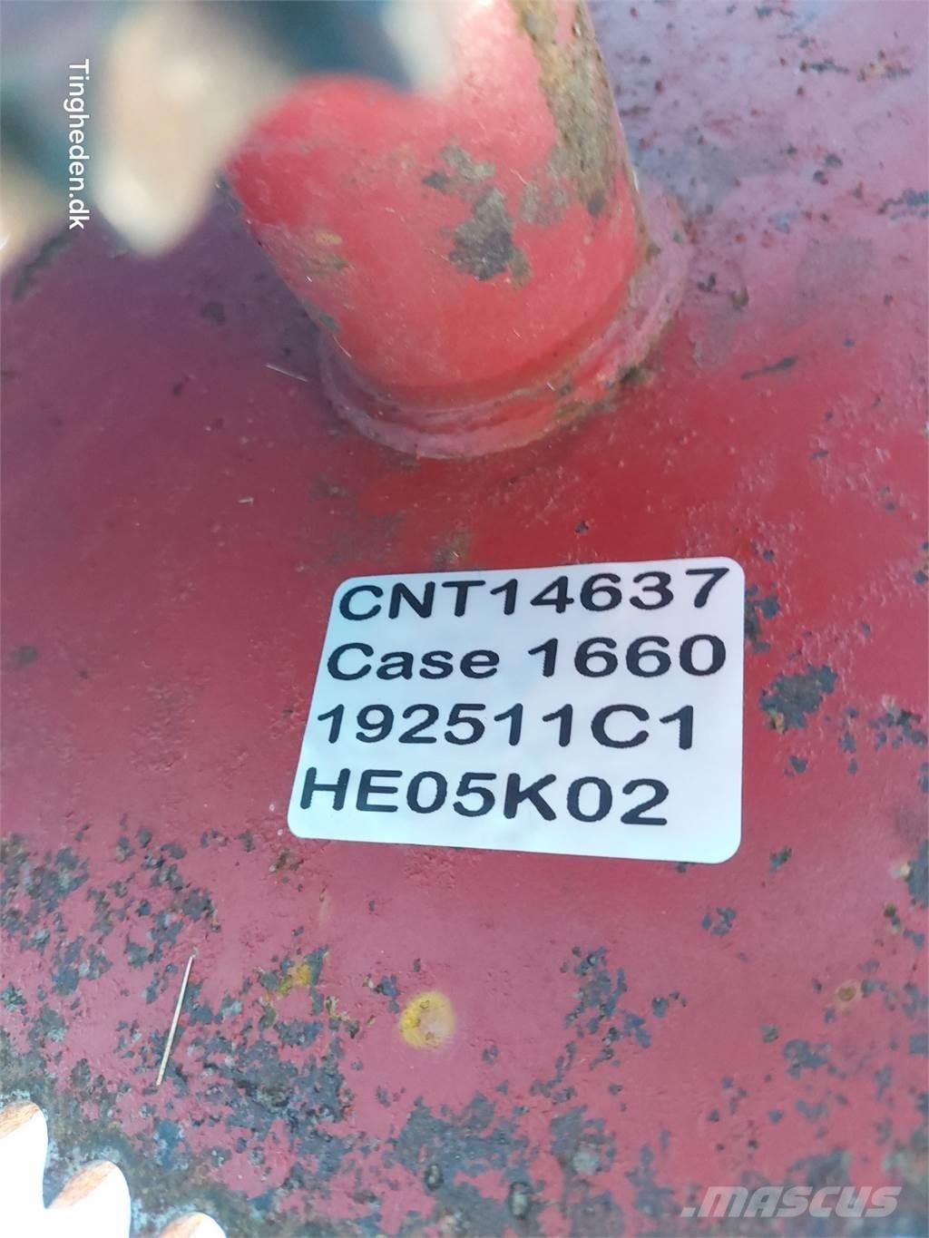 CASE 1660 Kombájn tartozékok