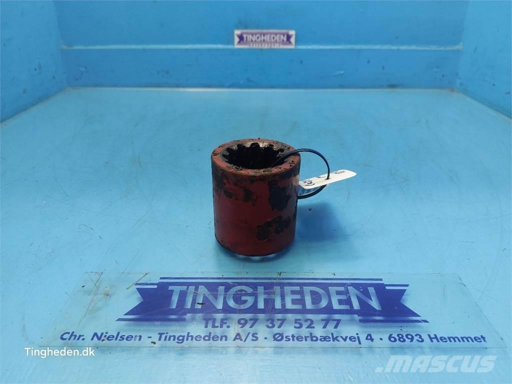 CASE 1680 Kombájn tartozékok