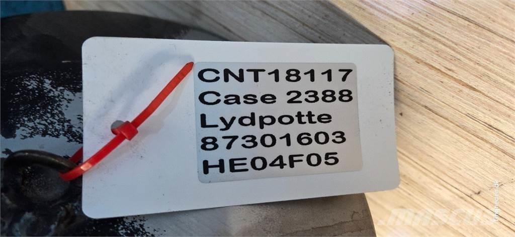 CASE 2388 Motorok