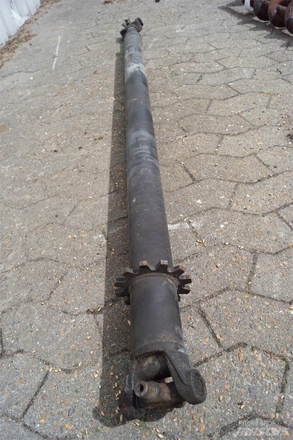 CASE 525 Tengelyek