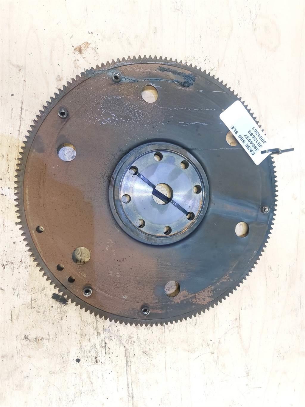 CASE 580 SLE Motorok