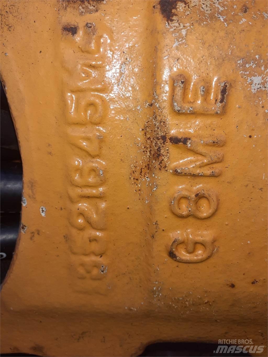 CASE 595 Kotrók