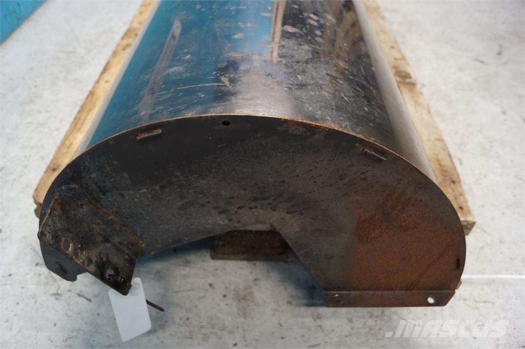 CASE 8010 Homok és Sószórók