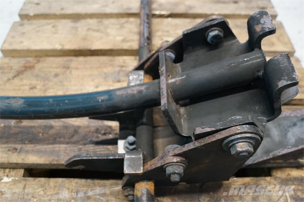CASE 8010 Homok és Sószórók