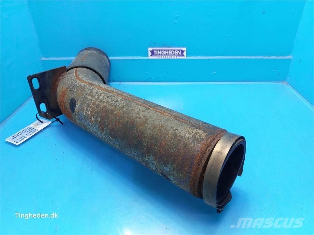 CASE 8010 Motorok