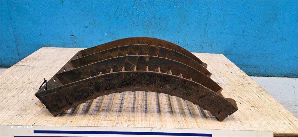 CASE 8010 Kombájn tartozékok