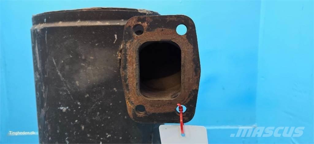 CASE 844S Motorok
