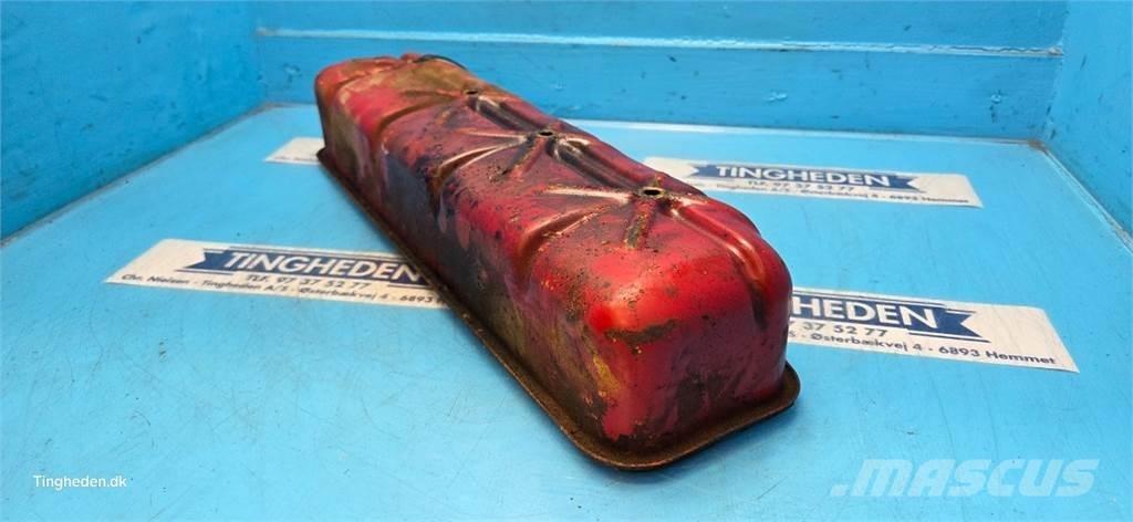 CASE 844S Motorok