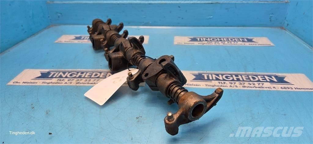 CASE 844S Motorok