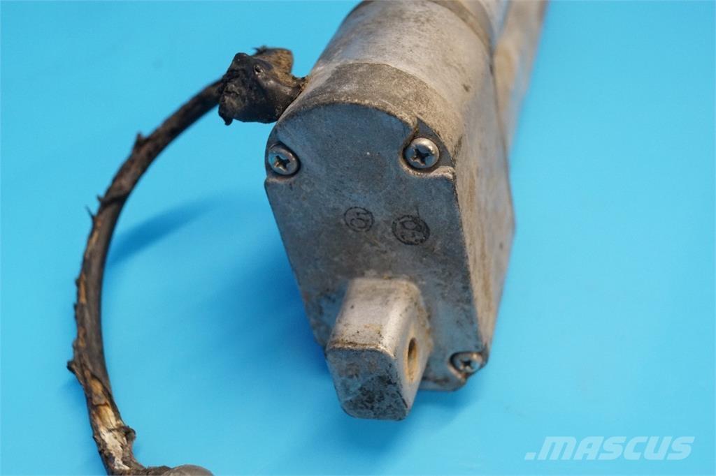 CASE 9230 Elektronika