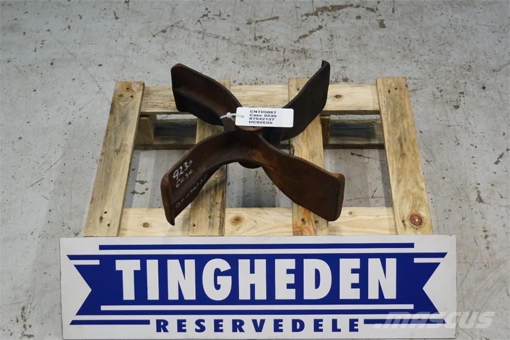CASE 9230 Kombájn tartozékok
