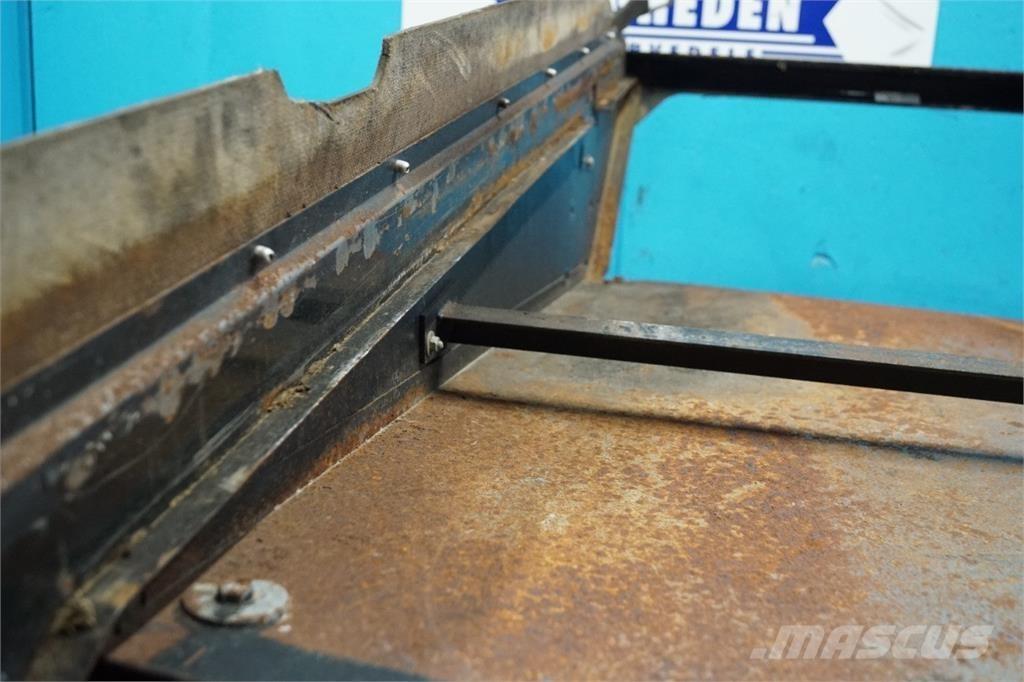 CASE 9230 Homok és Sószórók