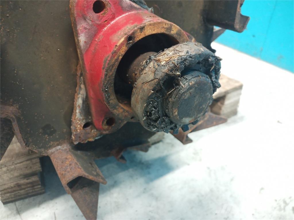 CASE CF80 Kombájn tartozékok