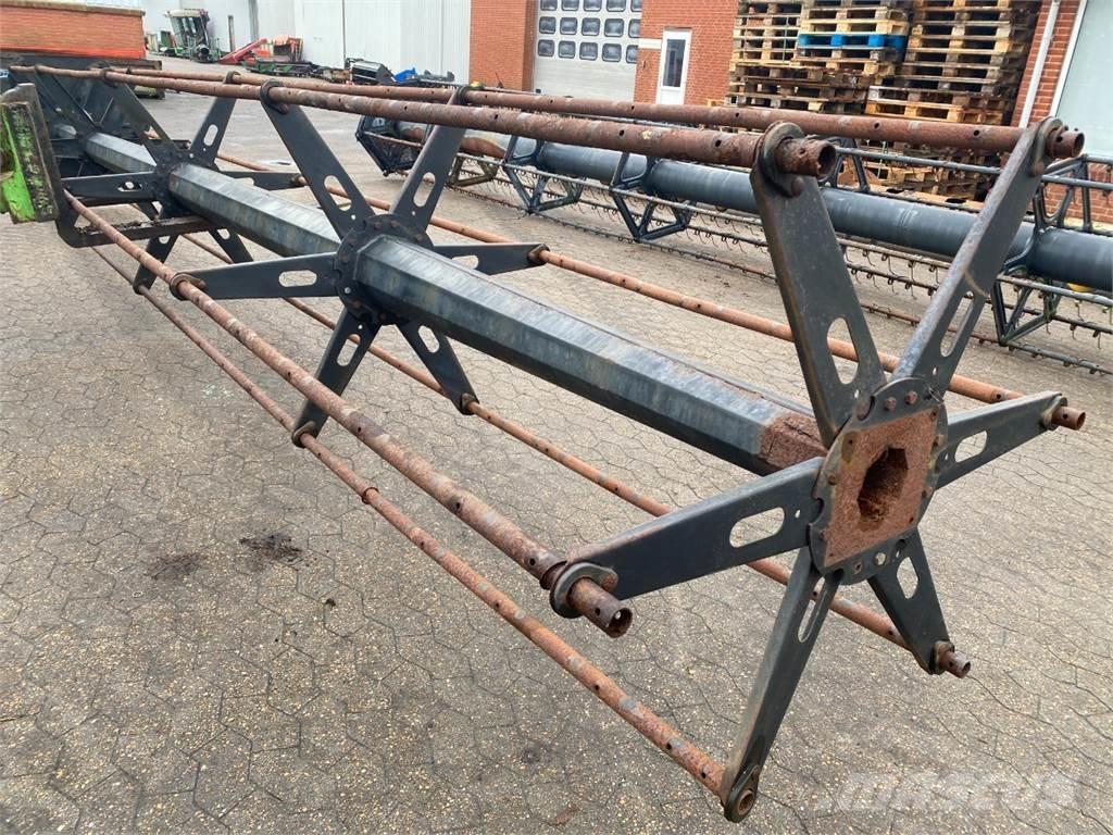 CASE CF80 Kombájn tartozékok