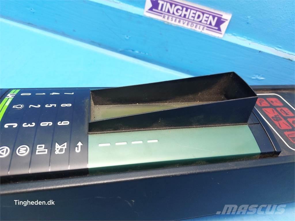 CASE CF80 Elektronika