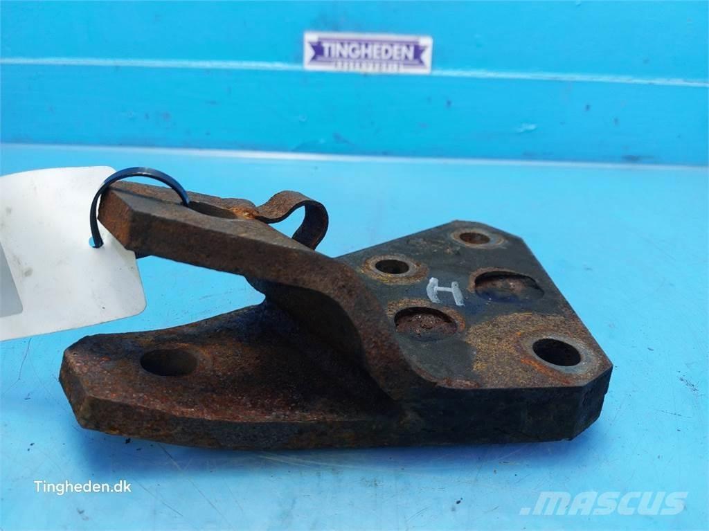 CASE Farmall 95A Egyéb traktor tartozékok