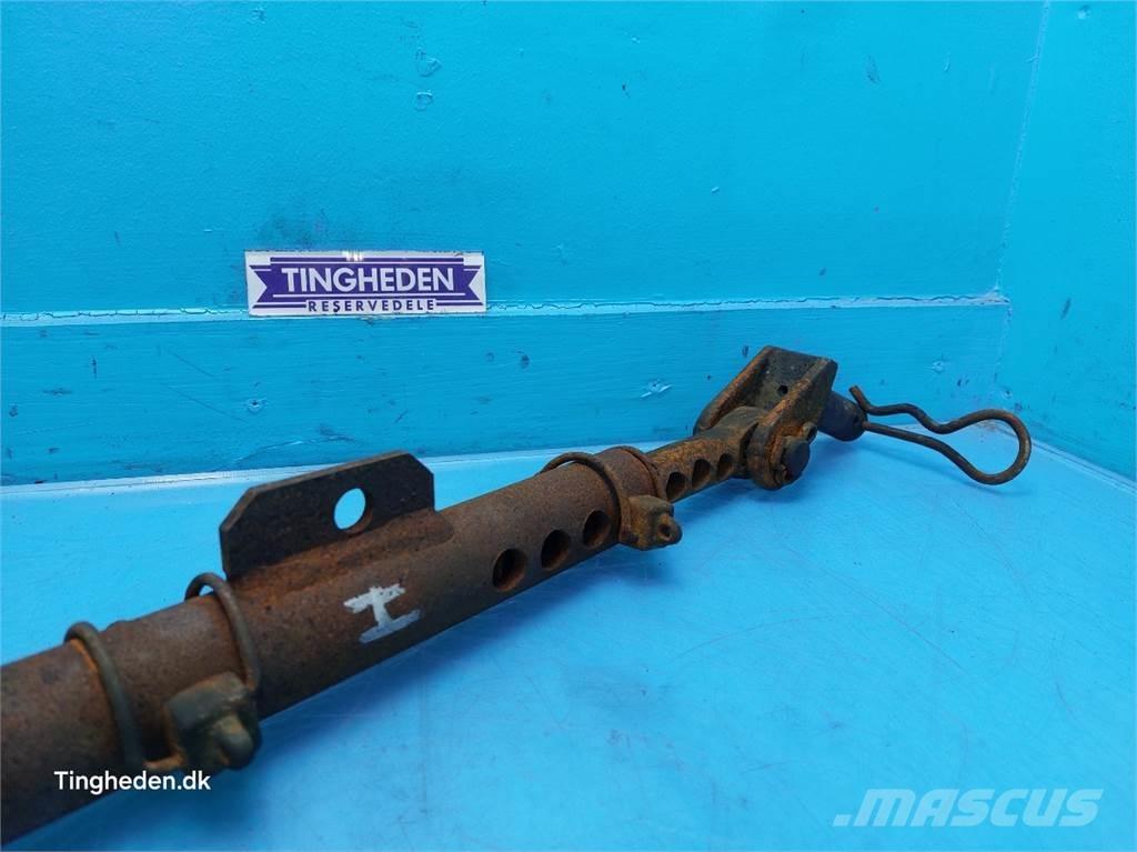 CASE Farmall 95A Egyéb traktor tartozékok