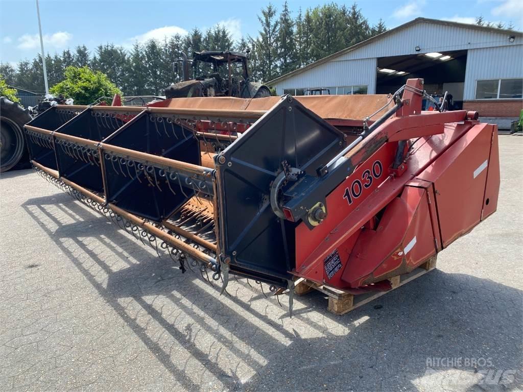 Case IH 1640 Kombájn tartozékok