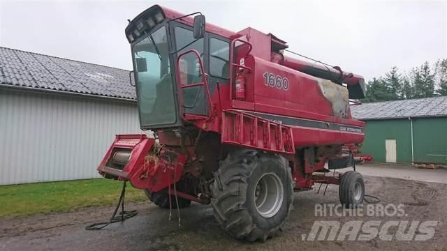 Case IH 1660 Kombájnok