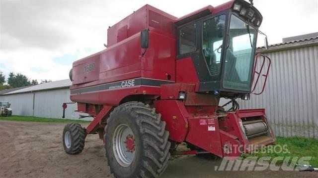 Case IH 1680 Kombájnok