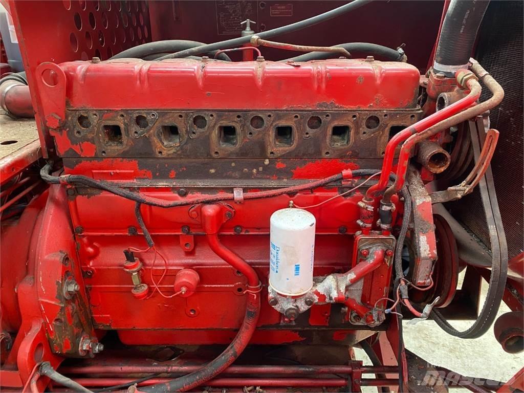 Case IH D358 Motorok