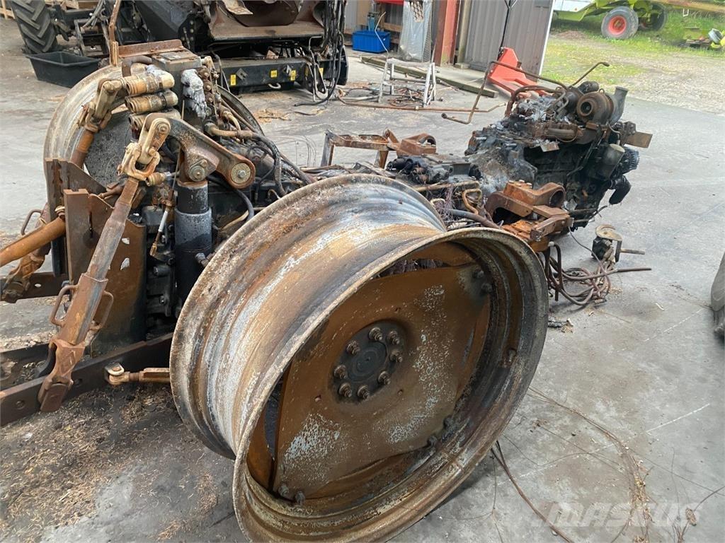 CASE Maxxum 115 Traktorok