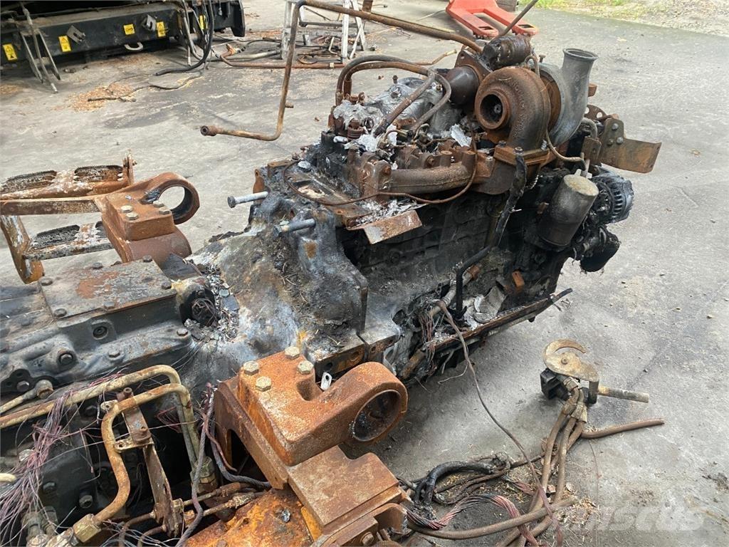 CASE Maxxum 115 Traktorok