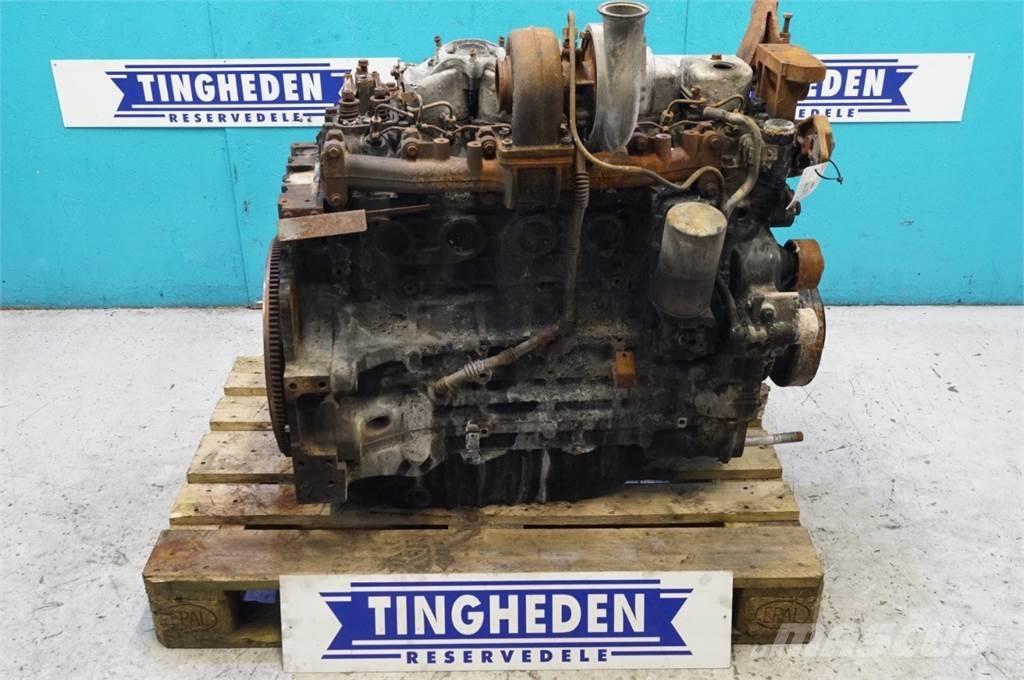 CASE Maxxum 115 Motorok