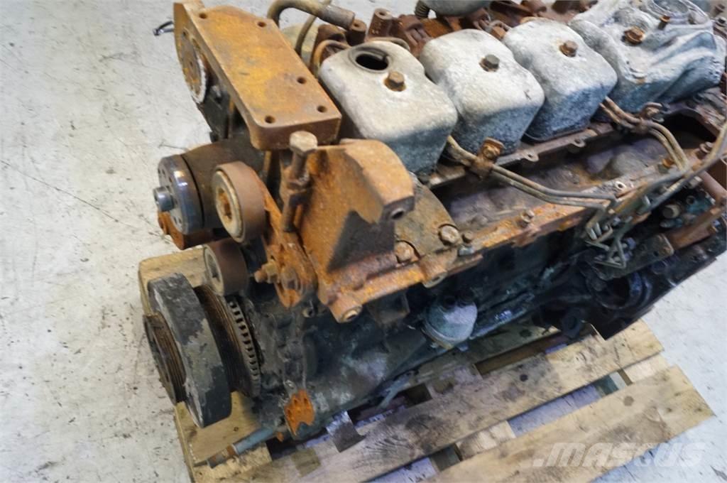 CASE Maxxum 115 Motorok