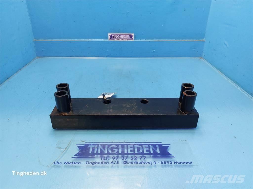 CASE Optum 300 Egyéb traktor tartozékok