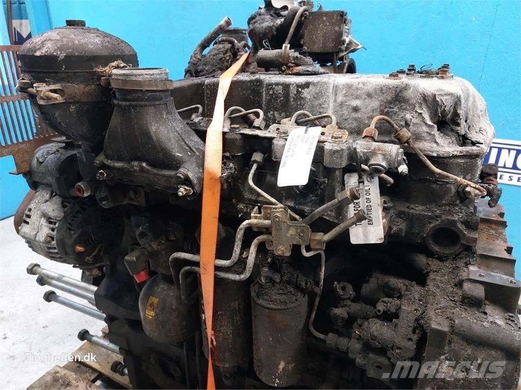 CASE Puma 185 Motorok