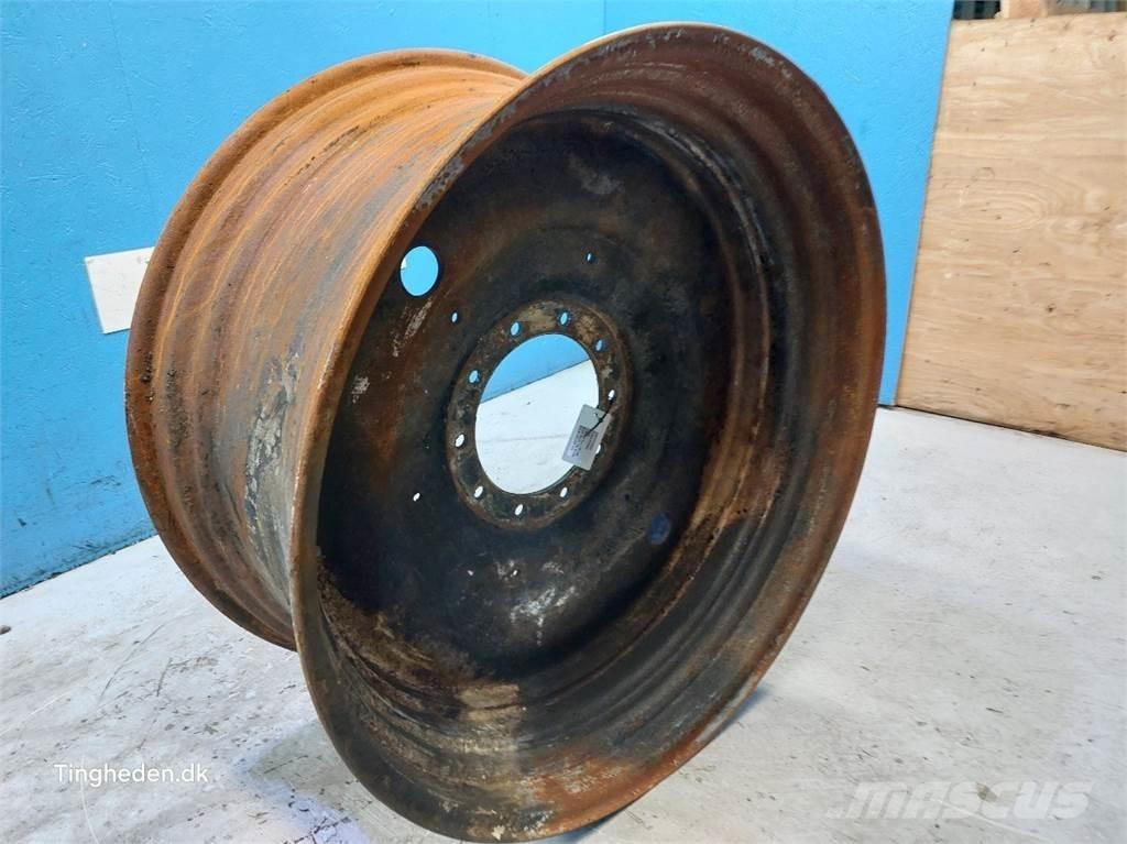 CASE R42 Gumiabroncsok, kerekek és felnik