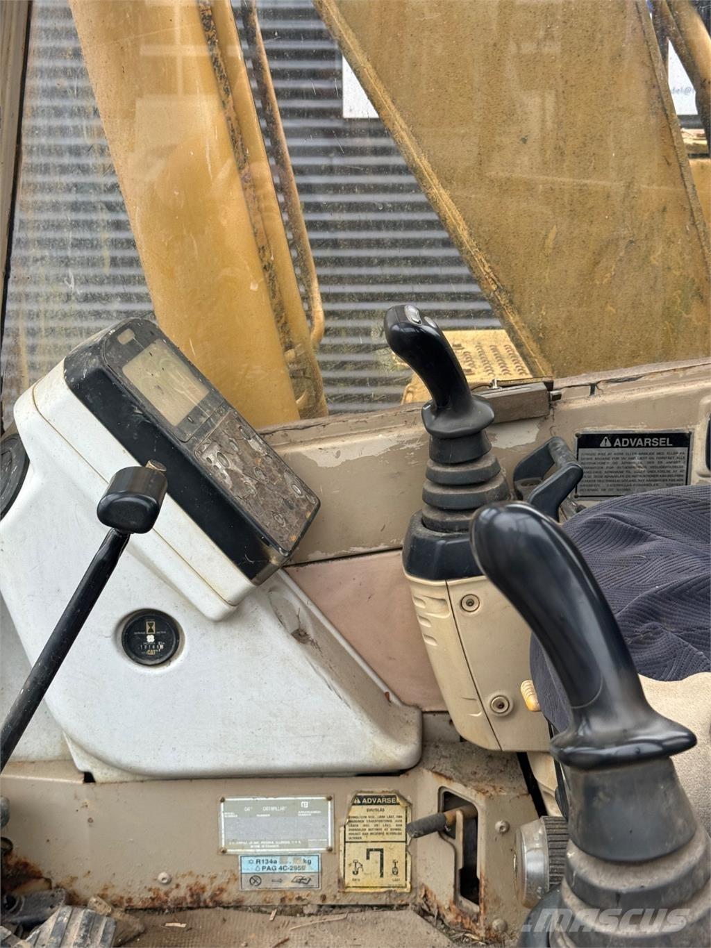 CAT 312 Lánctalpas kotrók