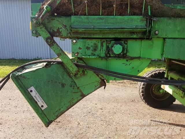 Deutz-Fahr M2680 Kombájn tartozékok