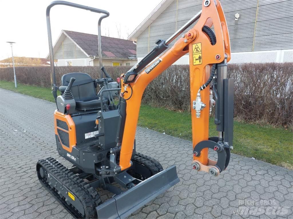 Develon DX10-7 Mini kotrók < 7t