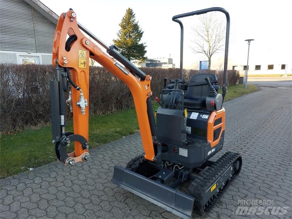 Develon DX10-7 Mini kotrók < 7t