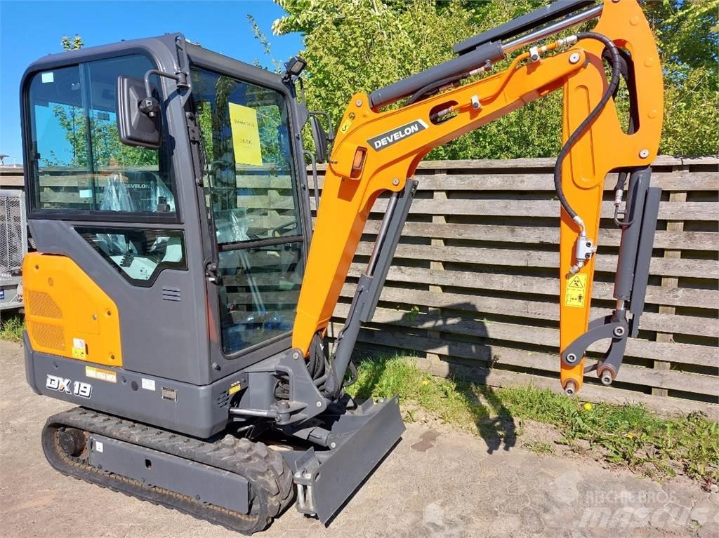 Develon DX19-7 Mini kotrók < 7t