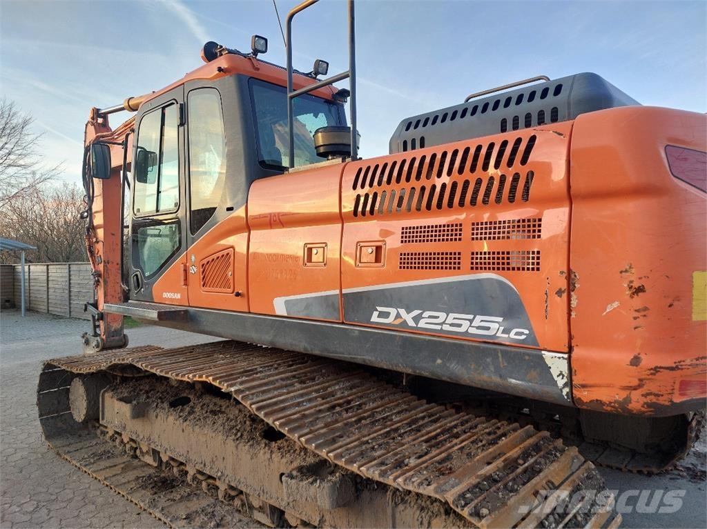 Doosan DX255LC-5 Lánctalpas kotrók