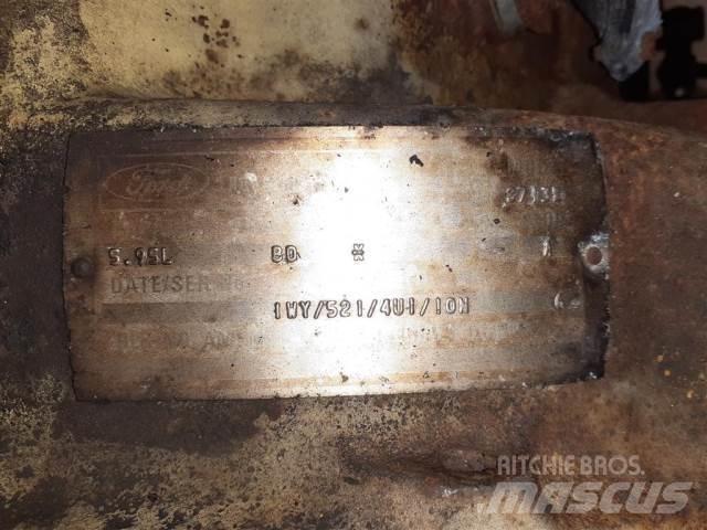Ford 2713E Motorok