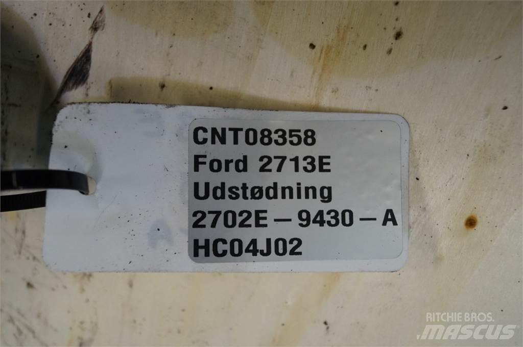 Ford 2713E Motorok