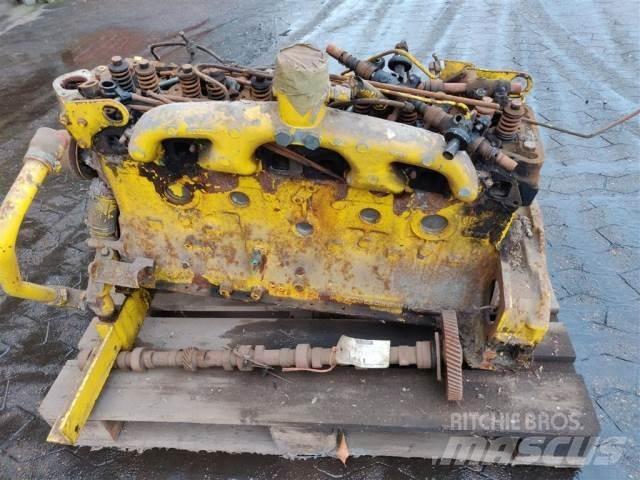 Ford 2715E Motorok
