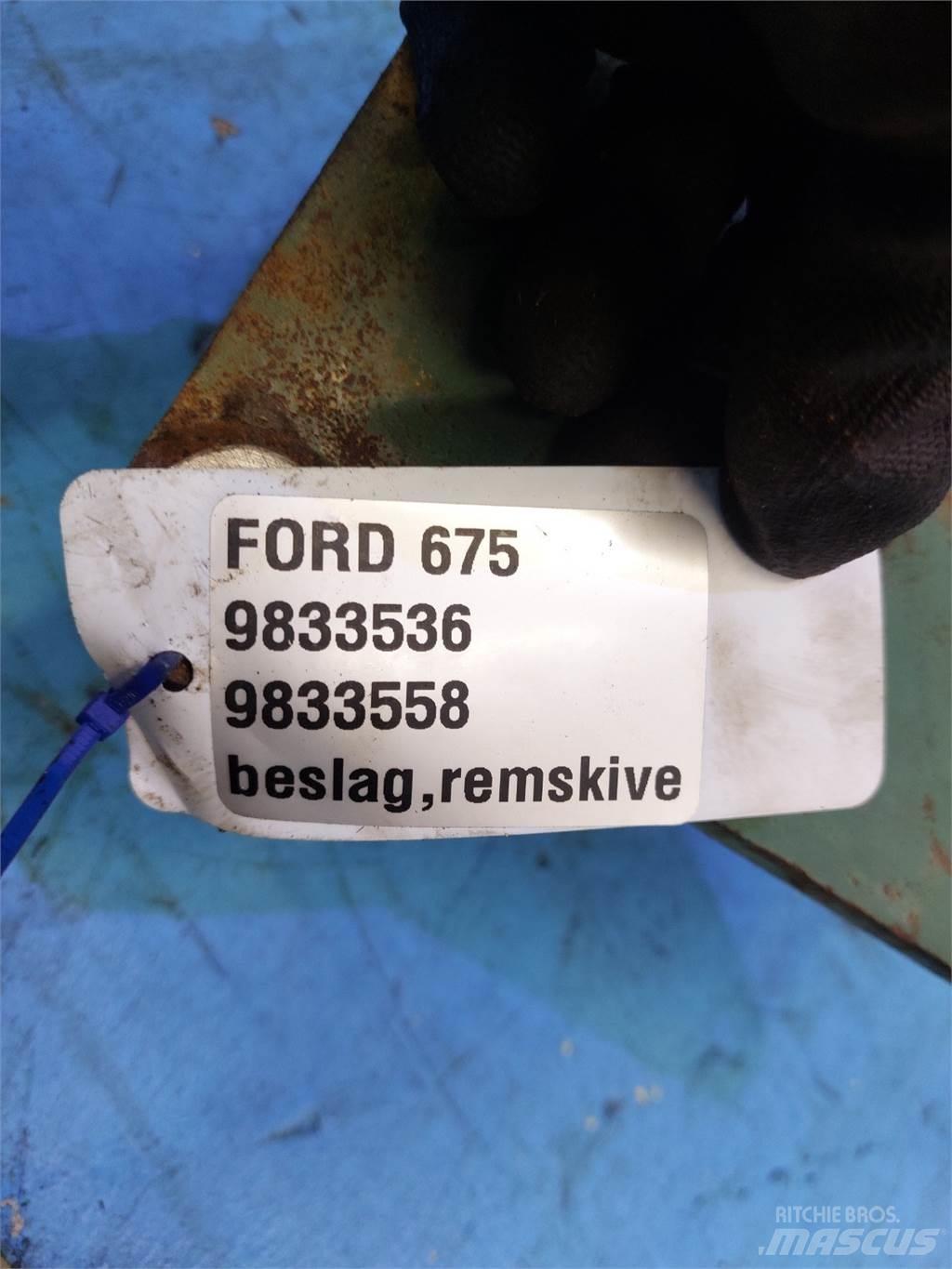 Ford 675 Motorok