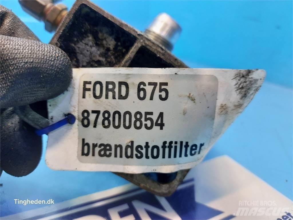 Ford 675 Motorok