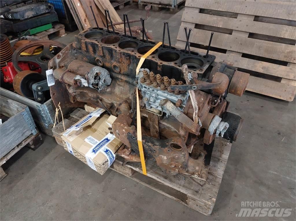 Ford 675TA Motorok