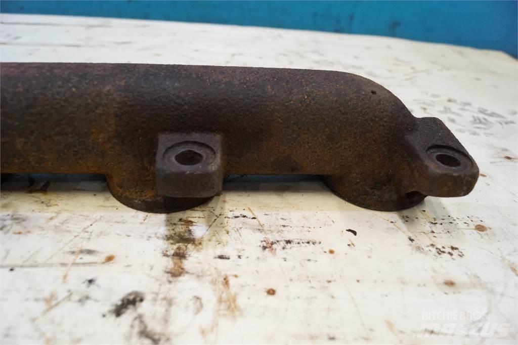 Ford 675TA Motorok