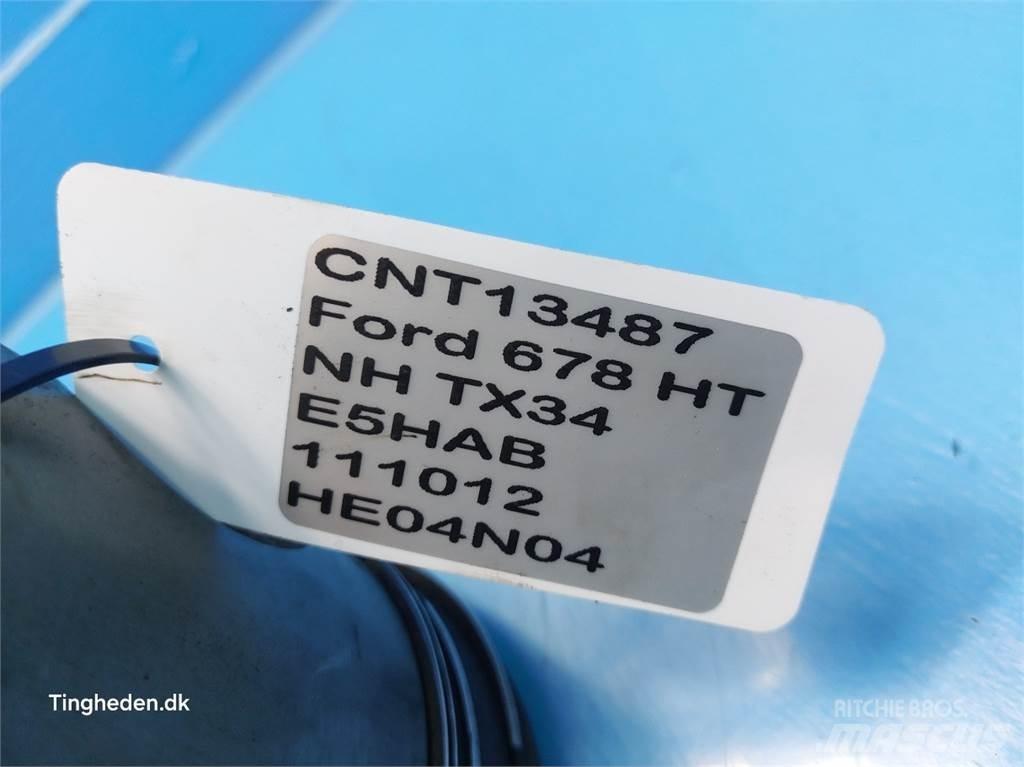 Ford 678 HT Motorok