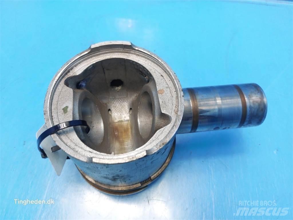 Ford 678 HT Motorok